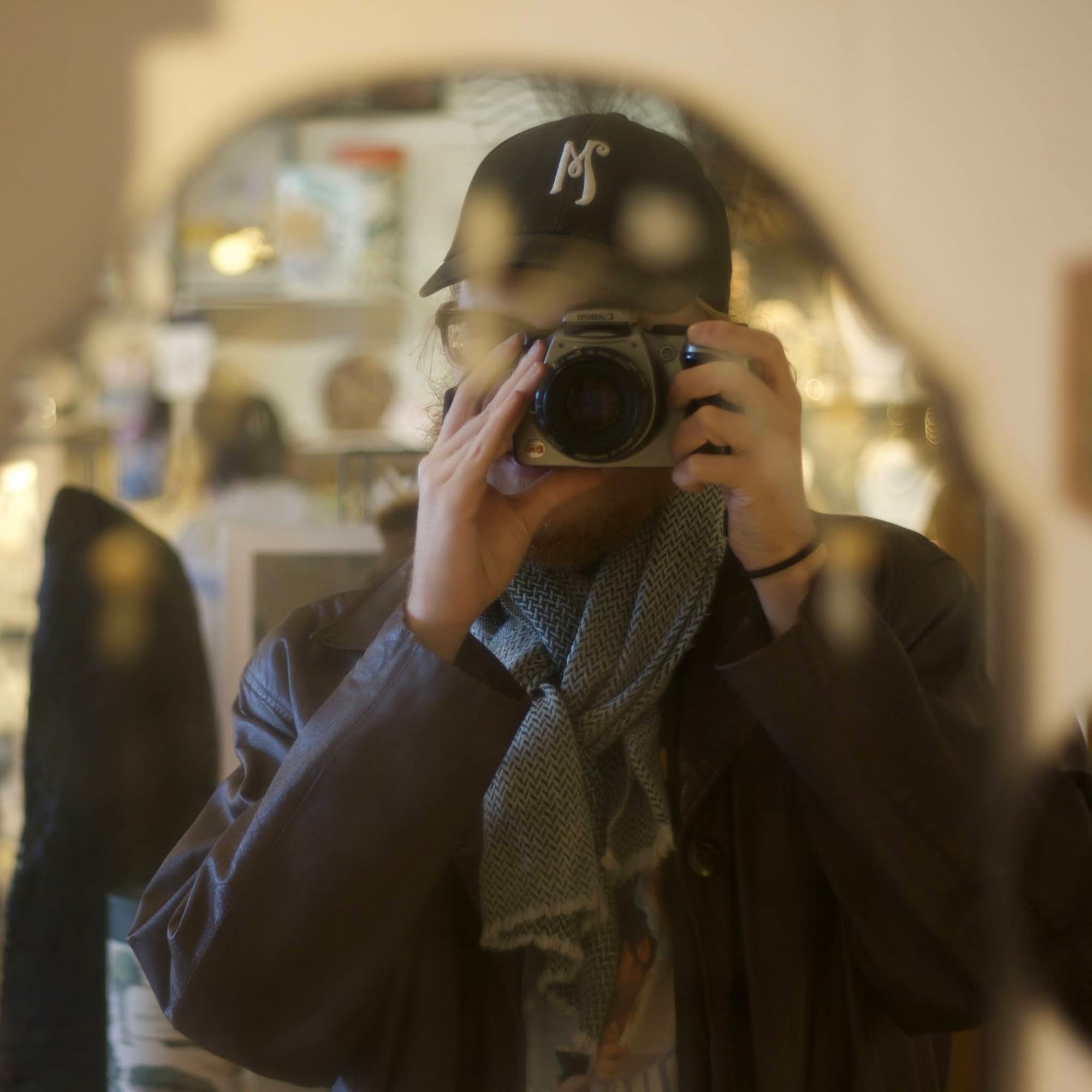 Machinations on the Multitudes